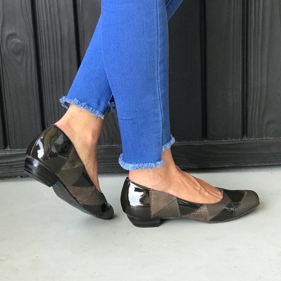 Patch Pattern Orthotic Leather Kitten Heel Wedge - Picture 3 of 8